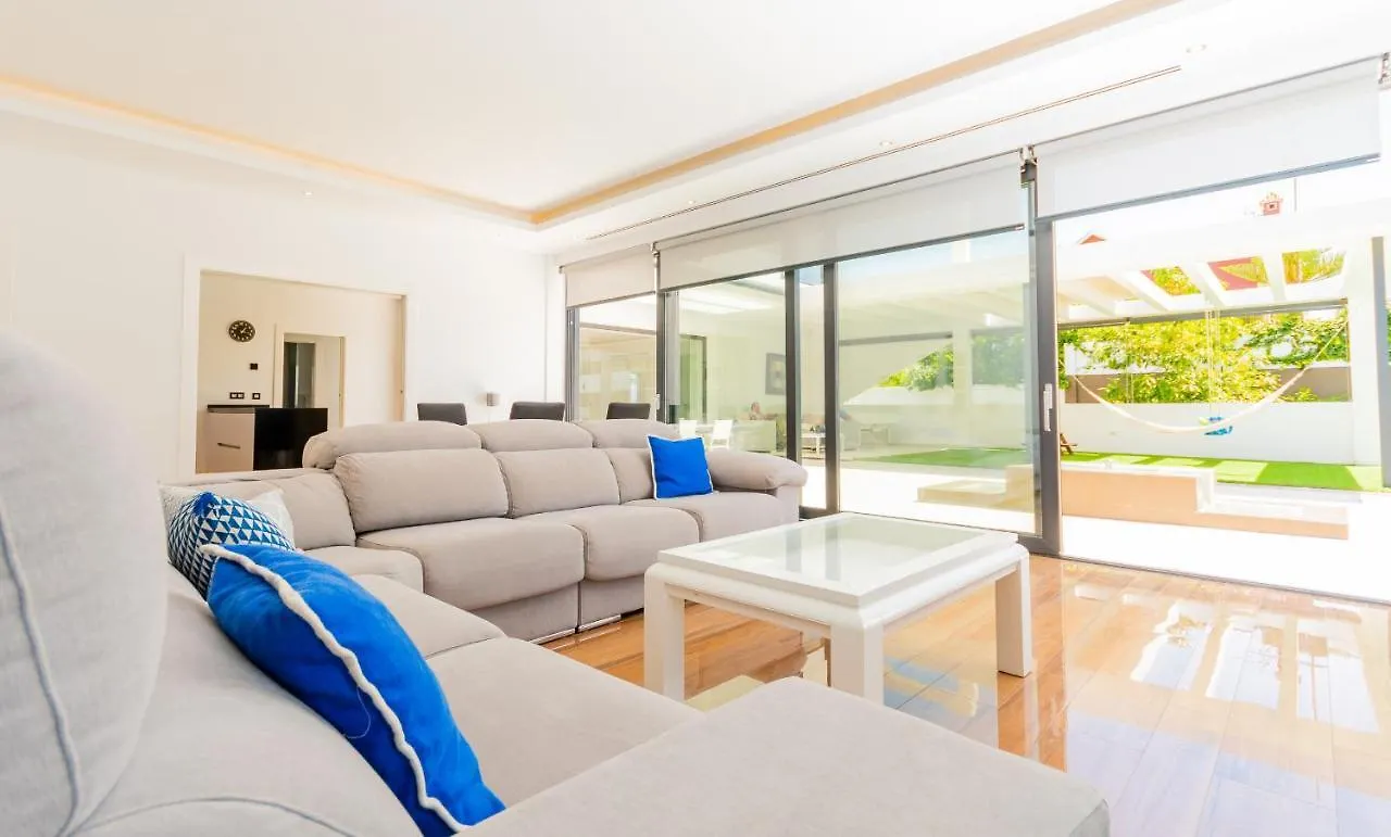 Cubo'S Villa Elena 阿尔豪林格朗德